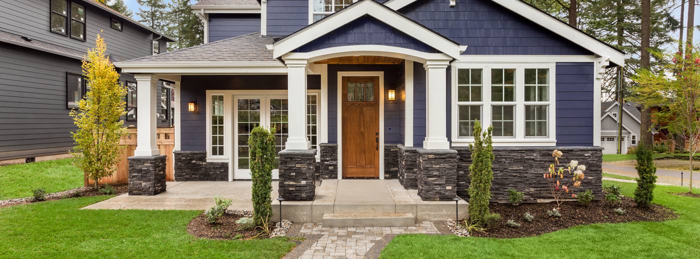 Romero Painting & Remodeling team answering questions in New Jersey